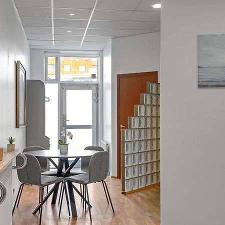 Bright Apartment In The Heart Of The City! Ρέυκιαβικ Εξωτερικό φωτογραφία