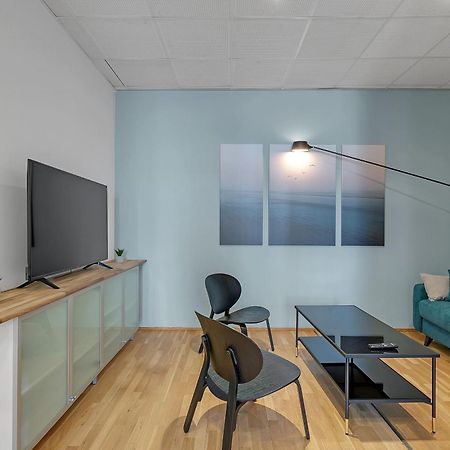 Bright Apartment In The Heart Of The City! Ρέυκιαβικ Εξωτερικό φωτογραφία